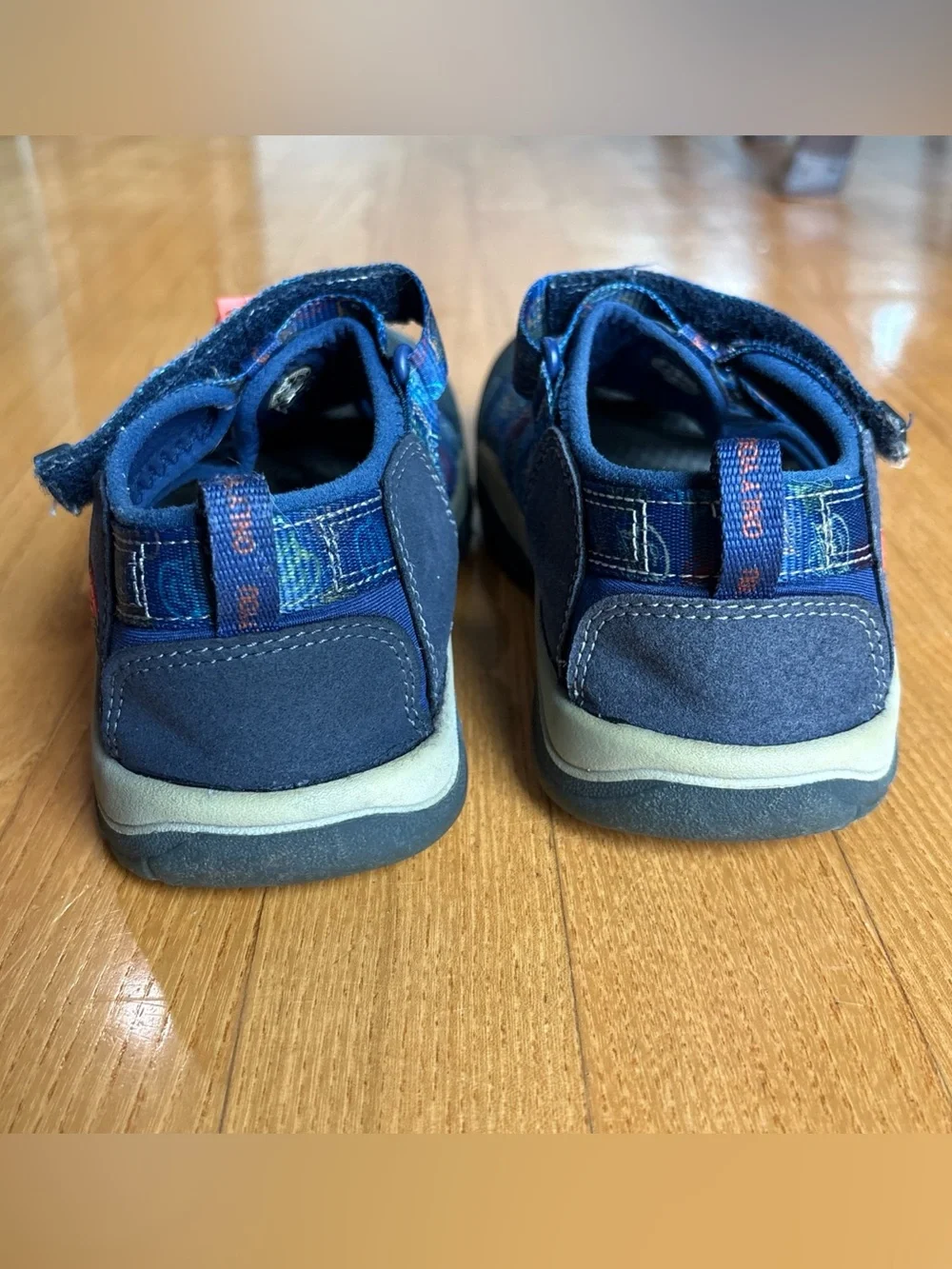 KEEN Newport H2 Blue Sandals Youth Boys Kids Sz 4 Smokey The Bear Shoes Hiking